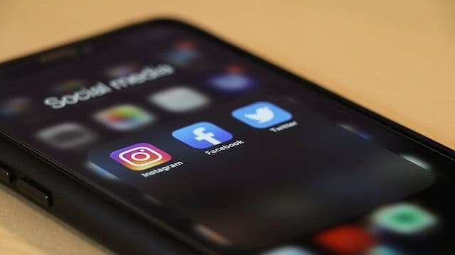 The role of social media in restaurant marketing and how to leverage it effectively